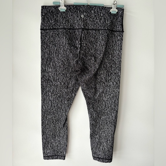 Lululemon Textured Leggings (25”) - Picture 2 of 6